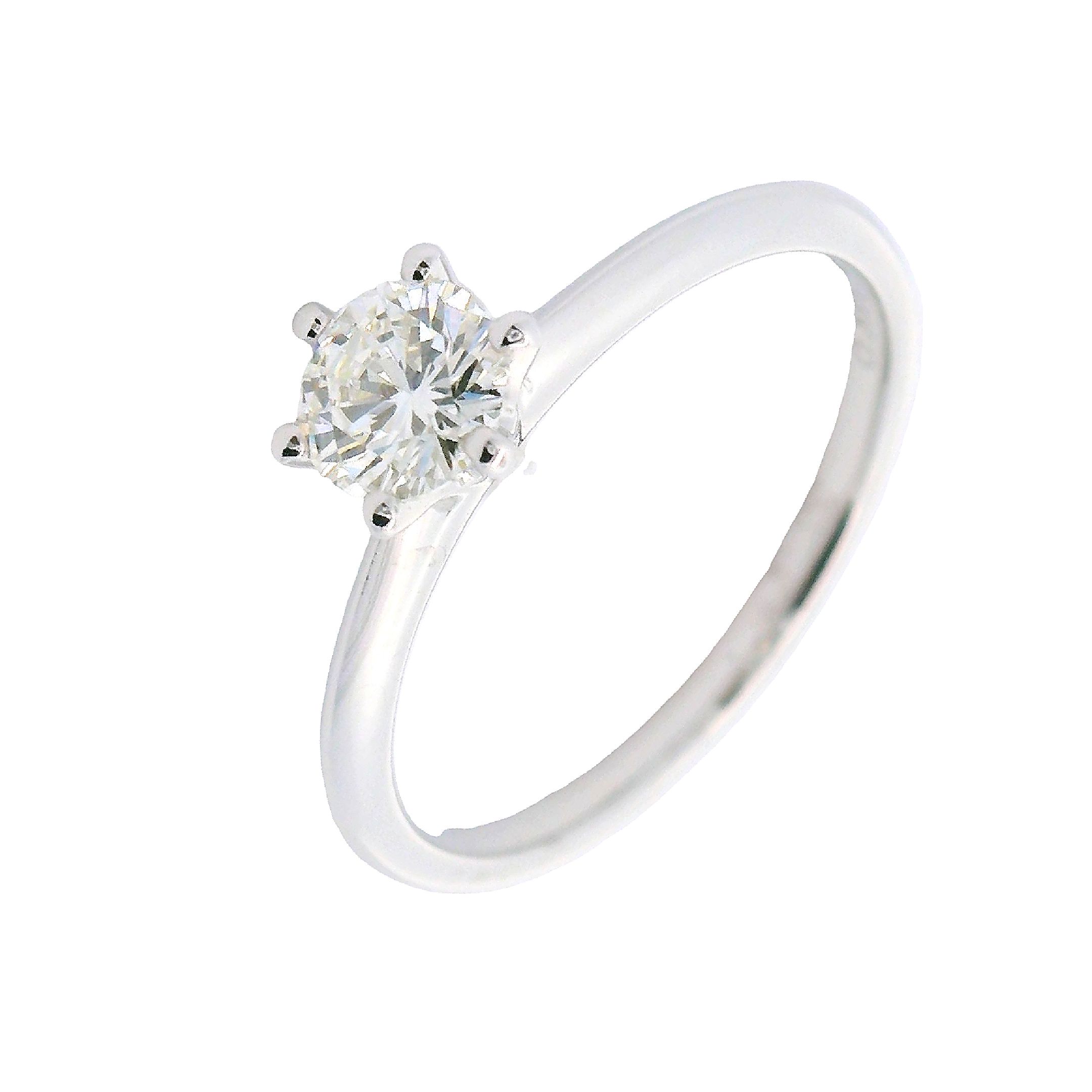 Deze exclusieve ring van Louis Bros is vervaardigd uit 14 karaat witgoud (2.29 gr.) en is gezet 1 briljant geslepen diamanten met een totaalgewicht van 0.49ct. De ring heeft een diameter van 6.5 mm, minimale breedte van 1.7 mm. en een hoogte van 5.25 mm. In een solitair sieraad wordt één enkele diamant gezet, die daardoor in het middelpunt van de belangstelling staat. De solitairs zijn klassiek en heel elegant. Ze passen bij elke outfit en zijn tijdloos.
De ring is verkrijgbaar in meerdere afmetingen.

Verkrijgbaar vanaf 0.25crt .
Leverbare goudkleuren: 14/18kts geelgoud, 14/18kts witgoud, 14/18kts roségoud en alle bicolor combinaties.